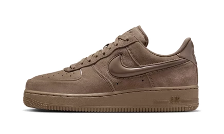 Женские кроссовки Nike Air Force 1 '07, коричневые