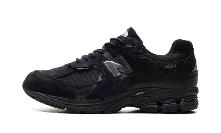 Кроссовки New Balance 2002 Protection Pack, черные