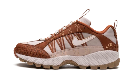 Кроссовки Nike Air Humara Future Movement, темно-рыжие