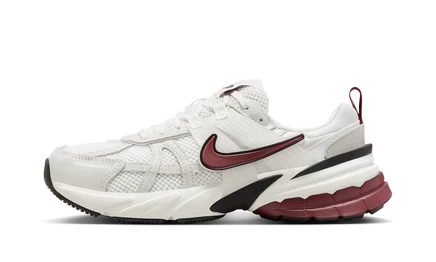 Женская обувь Nike V2K Run SE, бело-красные