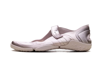 Женские сандалии Nike Air Rift Skims, красные