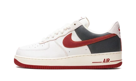 Кроссовки Nike Air Force 1 Low «Chicago»
