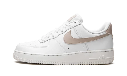 Женские кроссовки Nike Air Force 1 '07, белые Fossil Stone