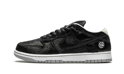 Кроссовки Nike SB Dunk Low Medicom Toy BE@RBRICK, черно-белые
