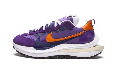 Кроссовки Nike sacai VaporWaffle, темно-ирисовые
