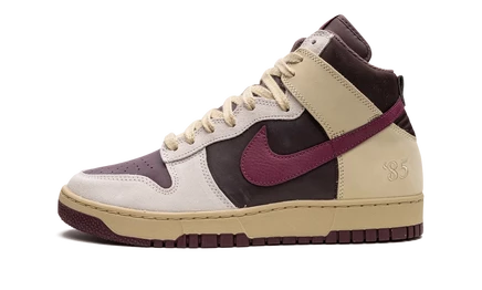 Женские кроссовки Nike Dunk High 1985 «Valentine's Day»
