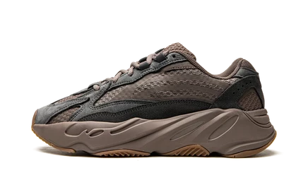 Кроссовки Yeezy Boost 700 V2 GZ0724, сиренево-коричневые