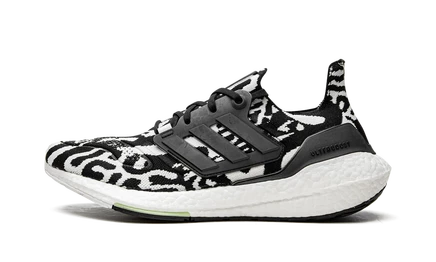 Кроссовки Adidas Ultraboost 22 Zebra GX6300