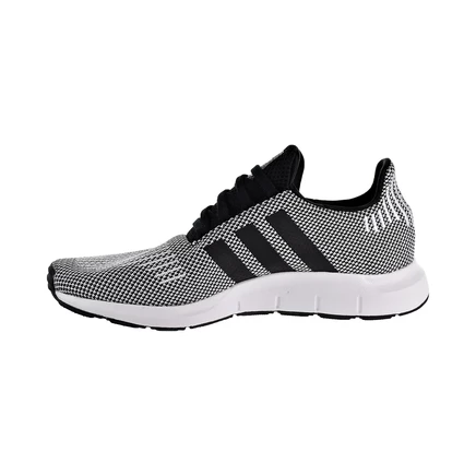 Кроссовки Adidas Swift Run, черно-белые