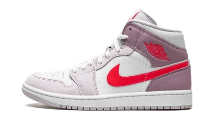 Женские кроссовки Jordan Air Jordan 1 Mid «День святого Валентина 2022»