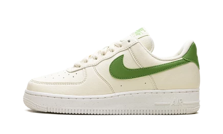 Женские кроссовки Nike Air Force 1 '07 Lo, кремовые