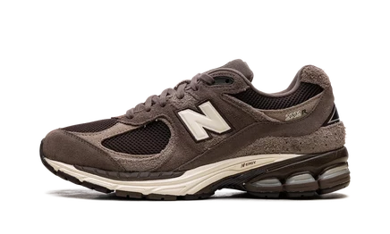 Кроссовки New Balance 2002R Volcanic Rocks, коричневые