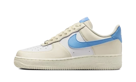 Женские кроссовки Nike Air Force 1 Low '07 Next Nature, слоновая кость и голубой