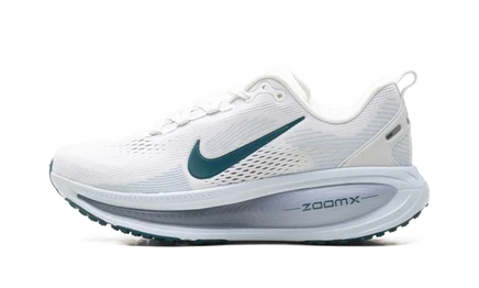 Женские кроссовки Nike Vomero 18, бело-голубые