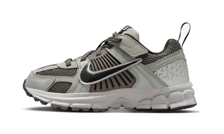 Детские кроссовки Nike Vomero 5 PS, серые/серебристые/черные