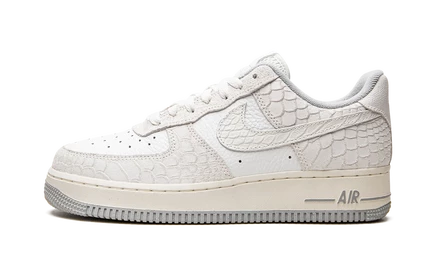 Женские кроссовки Nike Air Force 1 Low «White Python», белые