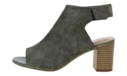 Женские туфли Clarks Deva Bell Wide, оливковые