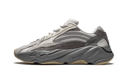Мужские кроссовки Yeezy Boost 700 V2 Tephra