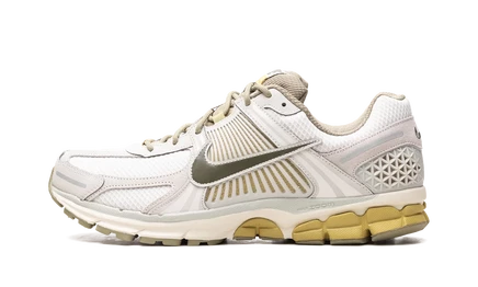 Кроссовки Nike Zoom Vomero 5, светло-бежевые/оливковые