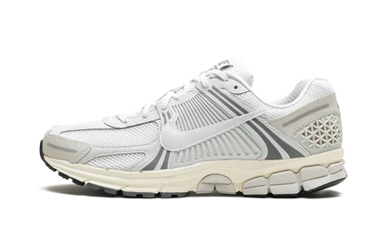 Кроссовки Nike Zoom Vomero 5 Platinum Tint, платиново-серые