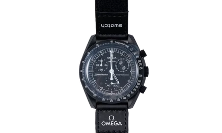 Часы Swatch Bioceramic Moon «Mission to Moonphase Snoopy»