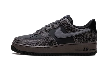 Кроссовки Nike Air Force 1 Low под кожу змеи, черные
