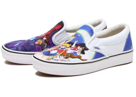 Унисекс слипоны Vans Classic Slip-On ComfyCush Sailor Moon, многоцветные