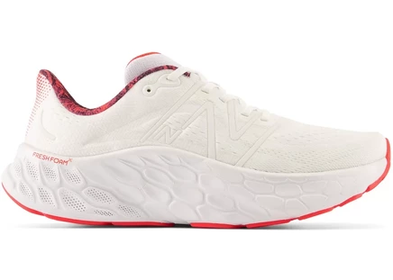 New Balance Fresh Foam X More v4 TCS New York City Marathon white/electric red