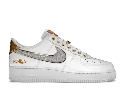 Мужские кроссовки Nike Air Force 1 NOLA, белые с золотыми и красными акцентами