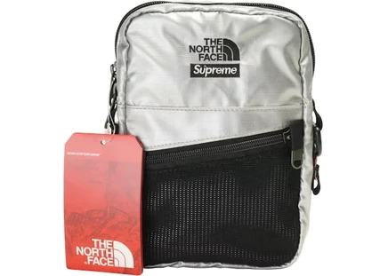 Унисекс сумка через плечо Supreme The North Face, серебристая