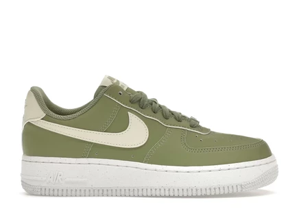 Женские кроссовки Nike Air Force 1 Low '07, зеленые