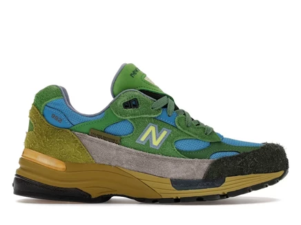 New Balance 992 MiUSA Salehe Bembury Calm Be The Crater green/blue
