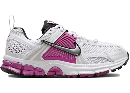 Детские кроссовки Nike Zoom Vomero 5 GS, белые с ярко-розовыми и платиновыми деталями