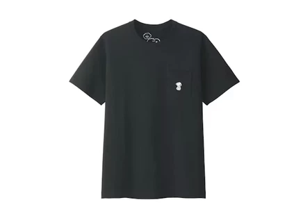 Унисекс футболка KAWS x Uniqlo Snoopy с карманом, черная