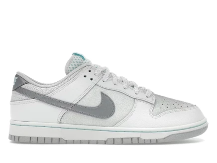 Nike Dunk Low SE Winter Storm summit white/metallic silver/glacier ice/vast grey