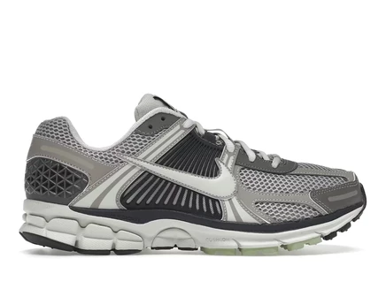 Женские кроссовки Nike Zoom Vomero 5, серо-бежевые