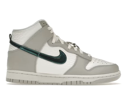 Женские кроссовки Nike Dunk High FLS, бело-серые