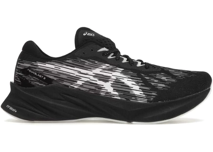 Кроссовки Asics Novablast 3, черные/белые