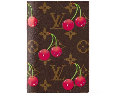 Обложка для паспорта Louis Vuitton Cherry, коричневая