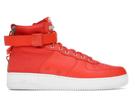 Мужские кроссовки Nike SF Air Force 1 Mid, оранжевые