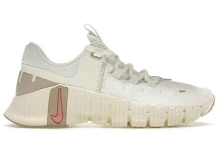 Женские кроссовки Nike Free Metcon 5, бело-бежевые
