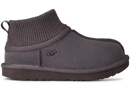 UGG Classic Ultra Stretch Cuff Slipper Obsidian (Kids) obsidian