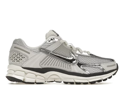 Женские кроссовки nike zoom vomero 5, серебристые