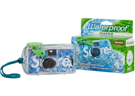 Водонепроницаемая камера Fujifilm x Supreme, синяя
