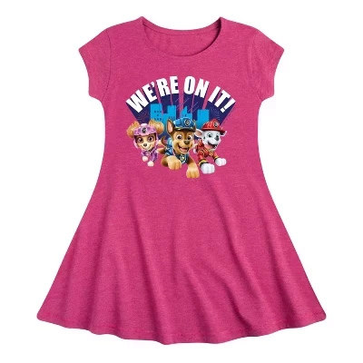 Платье для девочек - Paw Patrol - We're On It Fit & Flair с коротким рукавом и графичным принтом цвета Хизер фуксия