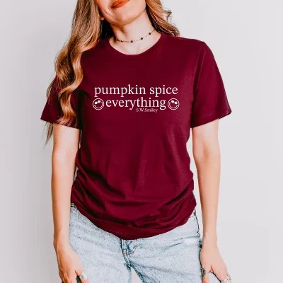 Футболка с коротким рукавом S.W.Smiley Pumpkin Spice Everything темно-бордового цвета