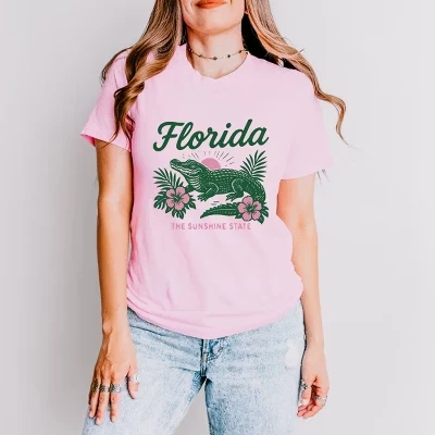 Florida Alligator - женская футболка с коротким рукавом и рисунком розового цвета