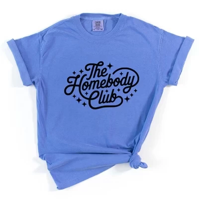 The Homebody Club Cursive Stars - Футболка с цветным рисунком для женской одежды