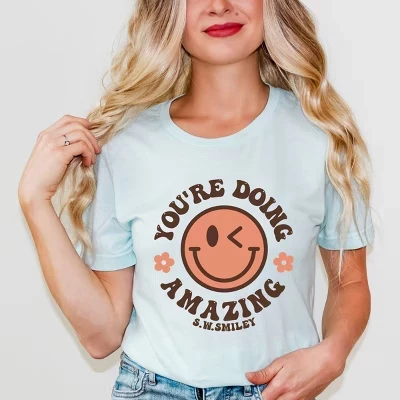 S.W.Smiley, У тебя потрясающая футболка со Смайликом на лице и коротким рукавом.