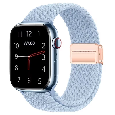 Плетеный нейлоновый ремешок с магнитной петлей для Apple Watch светло-синего цвета